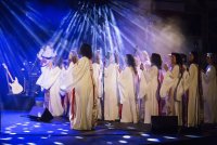 amazing-grace-tour-image-6-1569425856-61775