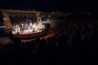 amazing-grace-tour-image-7-1569425867-61777