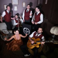 201119the-shoeshiners
